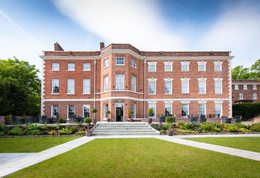 Gallery image of Old Palace Chester in Chester