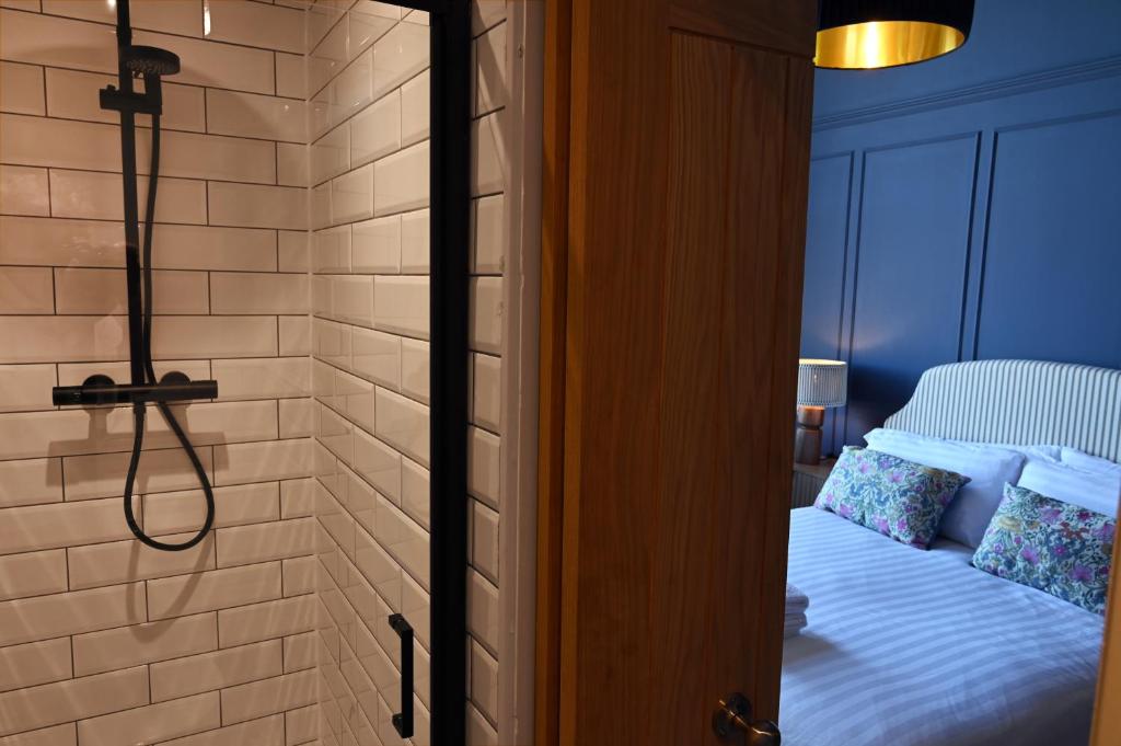 Royal Lion Hotel - Superior Double Room