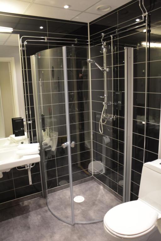 Koupelna v ubytování Hotell Entré Norr