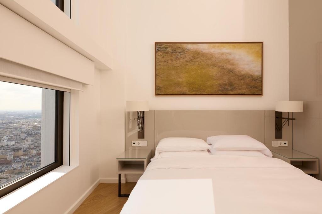 Loft Suite — room photograph