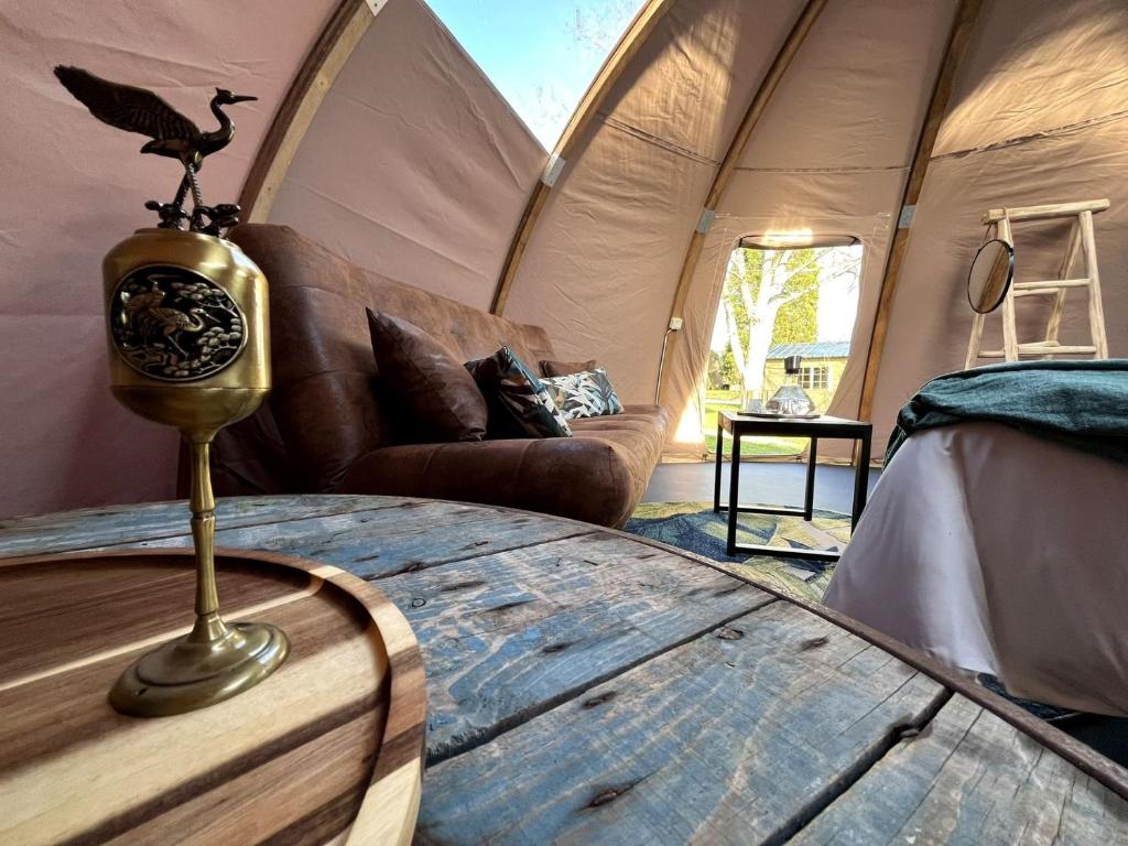 La Découverte Trouvée - Tent