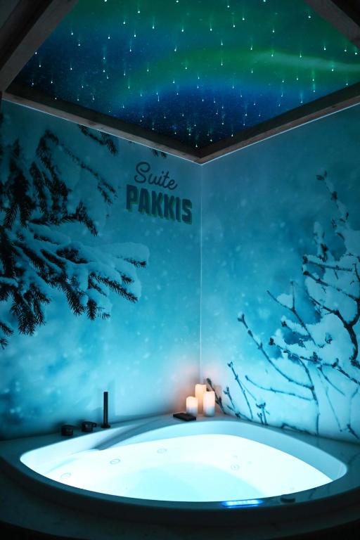 Suite PAKKIS Balnéo & Ciel Étoilé Boréal