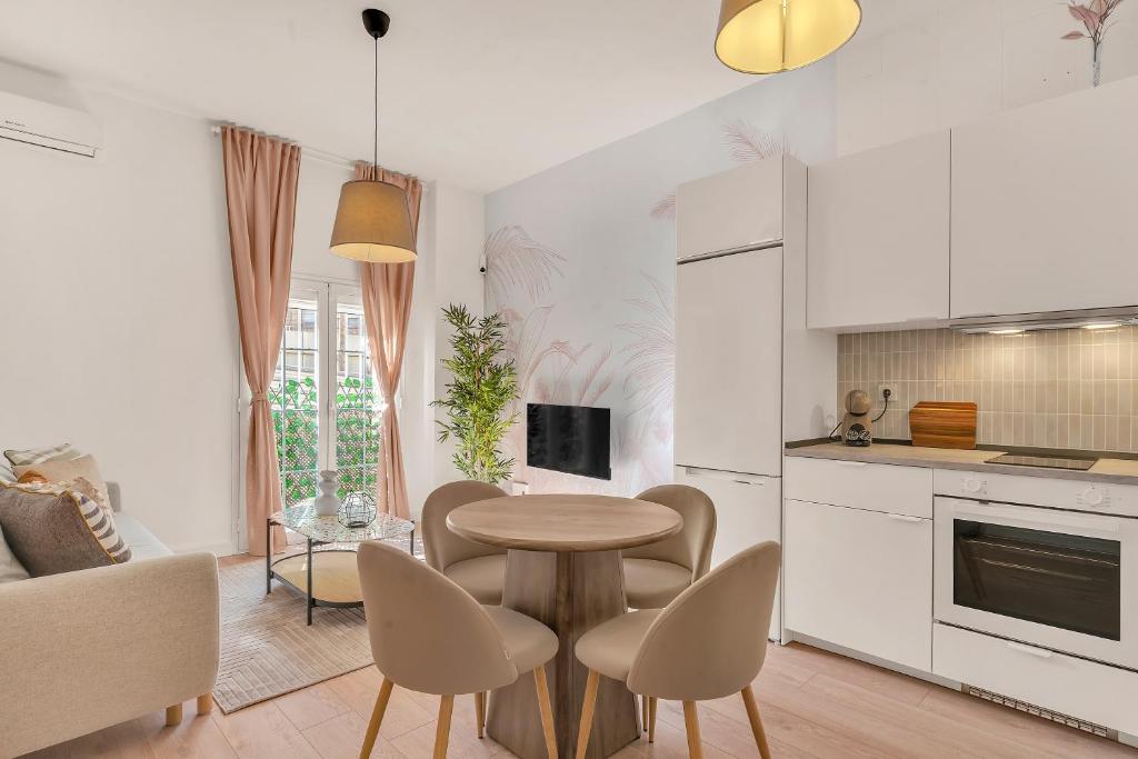 Alta stylish & old town by ELE Apartments