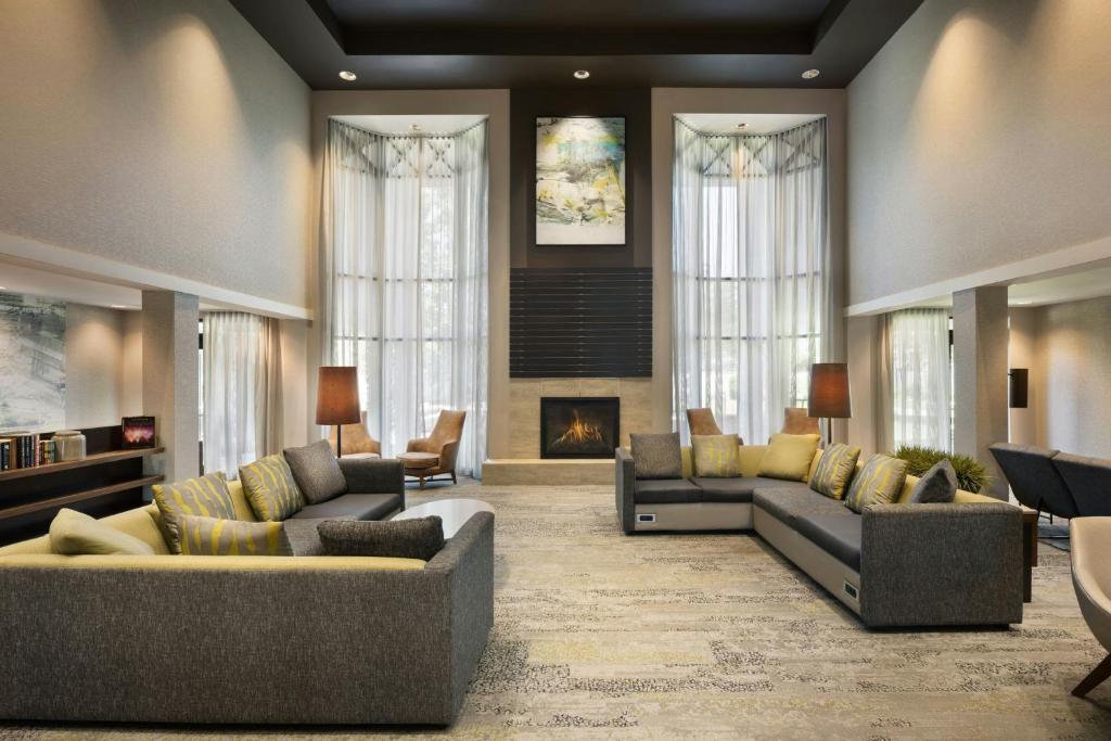 Courtyard by Marriott Springfield Airport photo