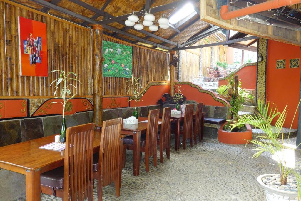 Restaurace v ubytování Hotel Orangutan