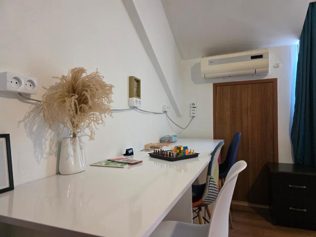 لابی و فضای عمومی Urban House - تصویر ۵