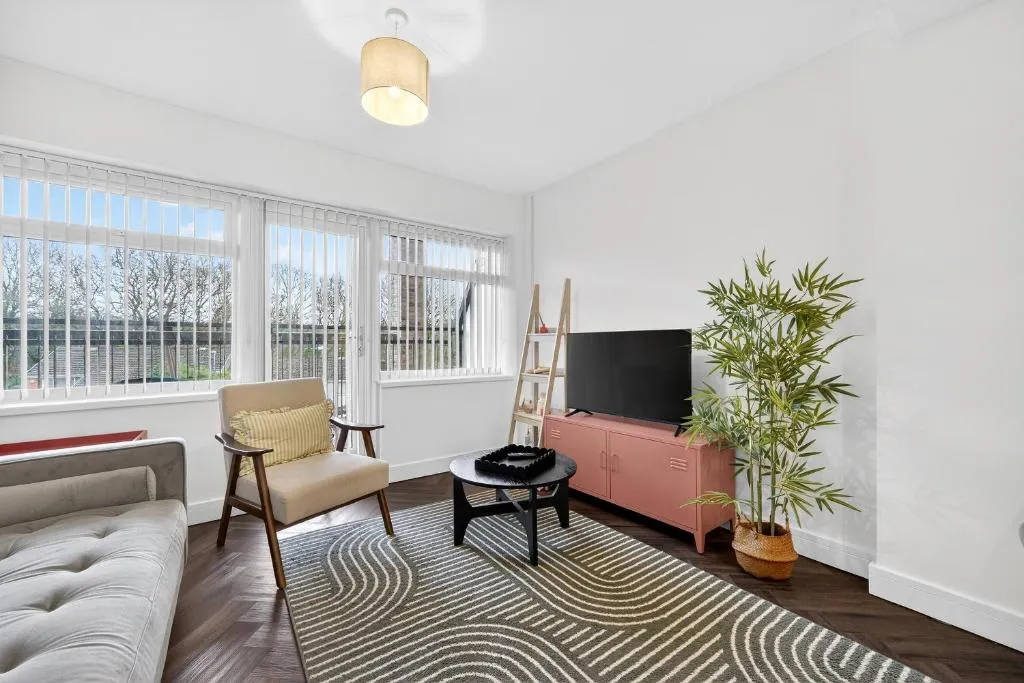 Central Cardiff Retreat 2Bed Apartment with Balcony and Parking