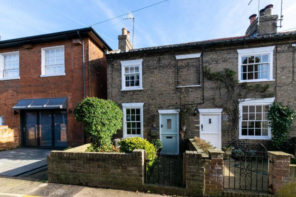 1 Bed in Woodbridge oc-jsm 5