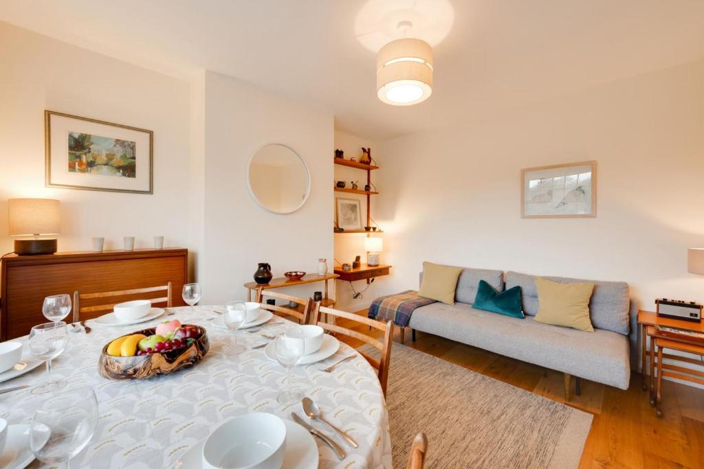 3 Bed in Southwold oc-marl 7