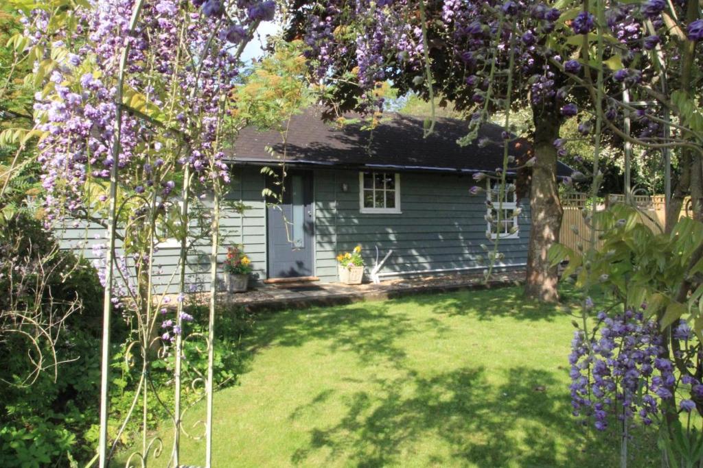 Garden Lodge