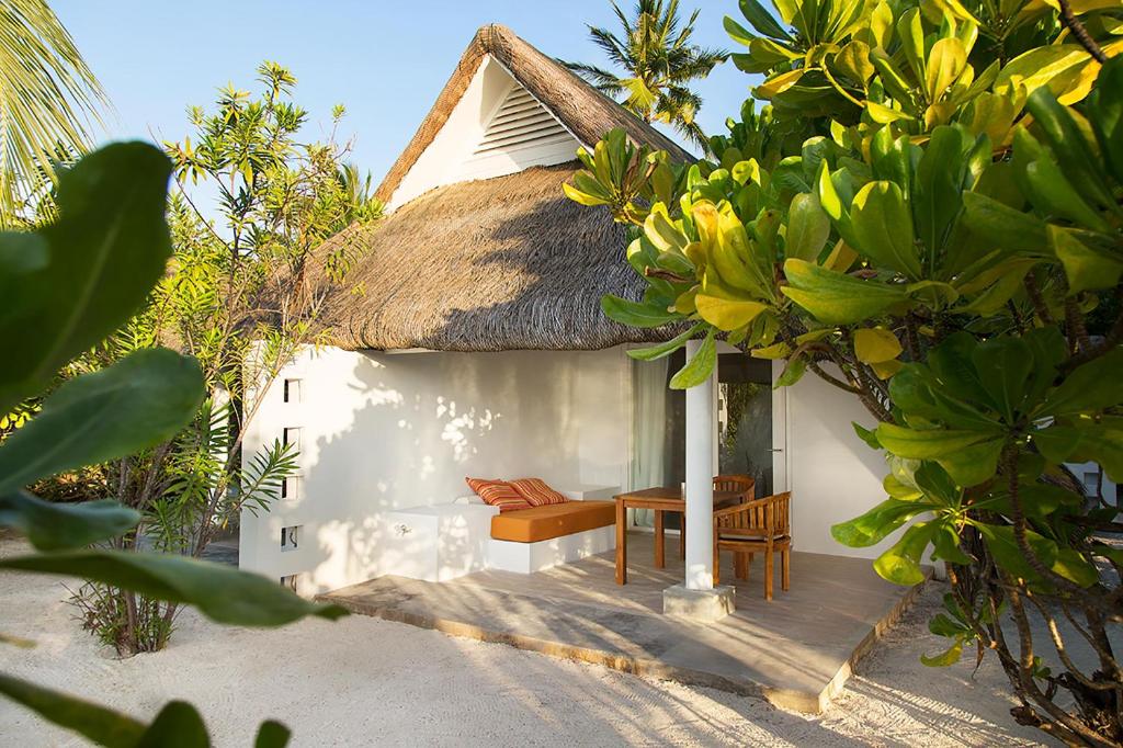 LUX* South Ari Atoll Resort & Villas photo 5
