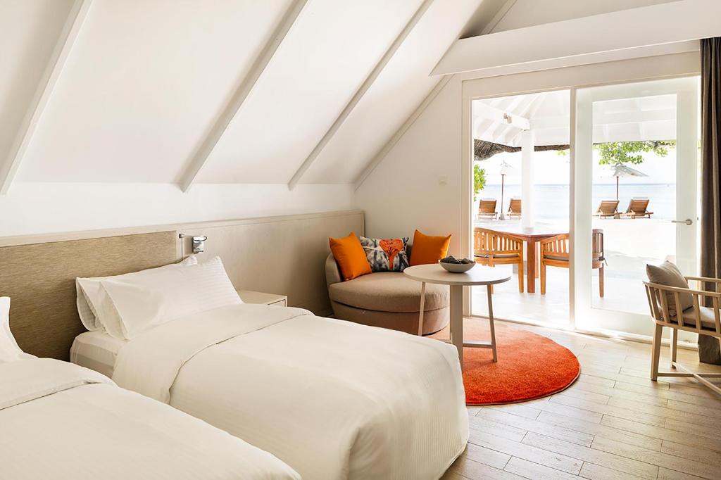 LUX* South Ari Atoll Resort & Villas photo 4