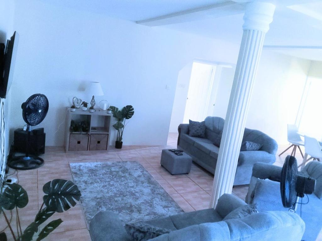 Zona d'estar a The Cupid Chalet Suite