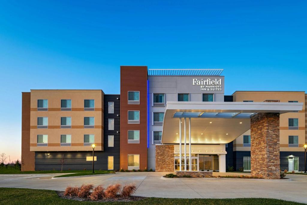 a rendering of the front of a hotel at Fairfield Inn & Suites Dixon in Dixon