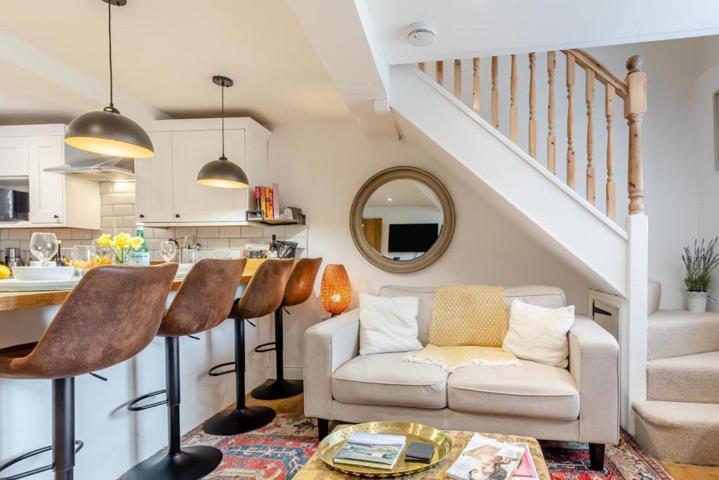 2 Bed in Richmond oc-f31871 7