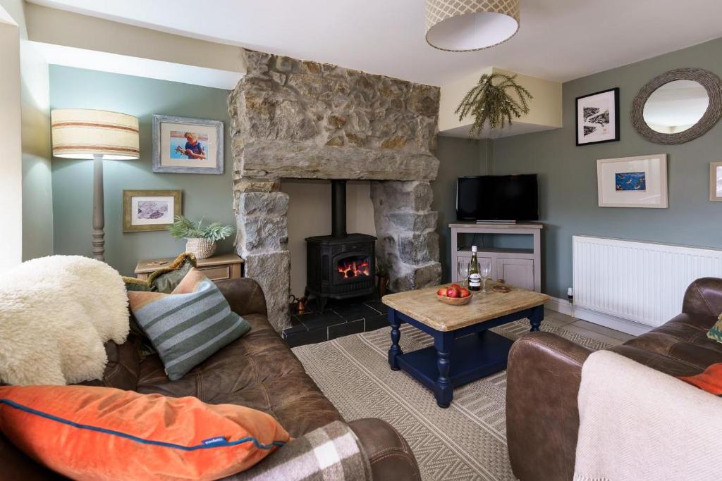 2 Bed in Pwllheli oc-30aber - Two-Bedroom House