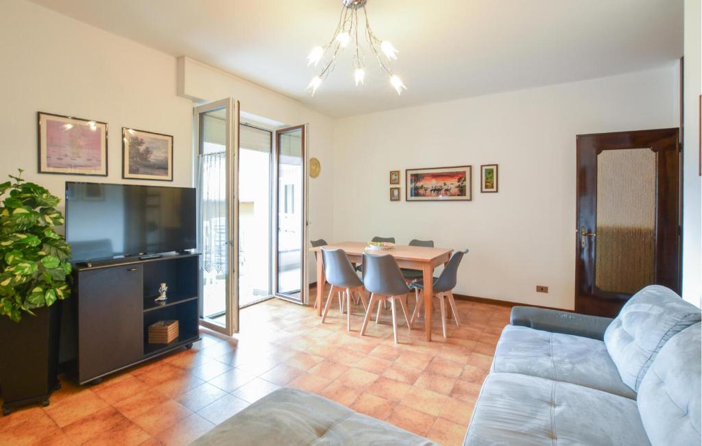 Gorgeous Apartment In Ponte Caffaro With Wifi - Apartamento De Dos Dormitorios