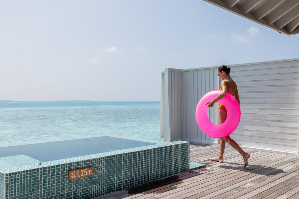 The Standard, Huruvalhi Maldives - 12