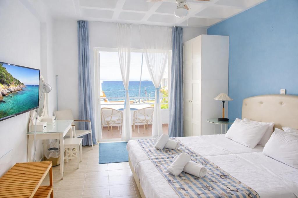 Seafront Studios and Apartments