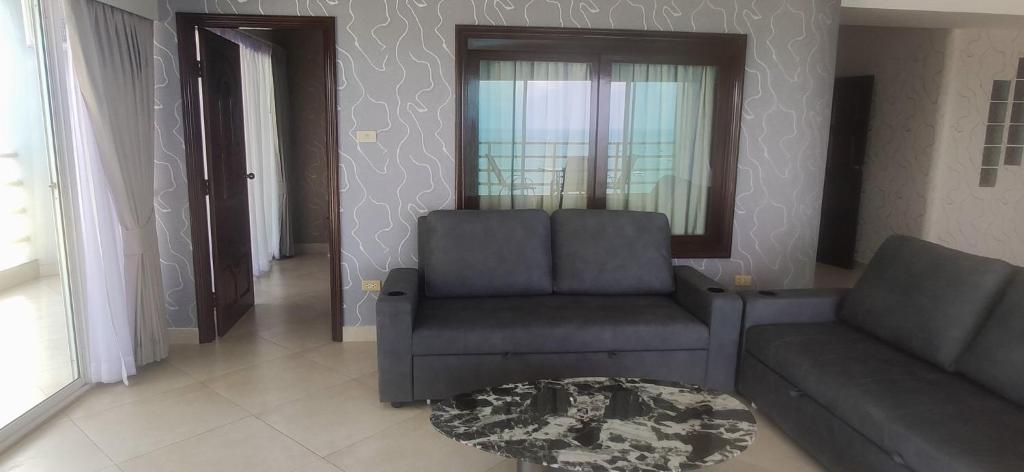 Pattaya Beach View Talay 6 by AEGEAN Suite Condo photo