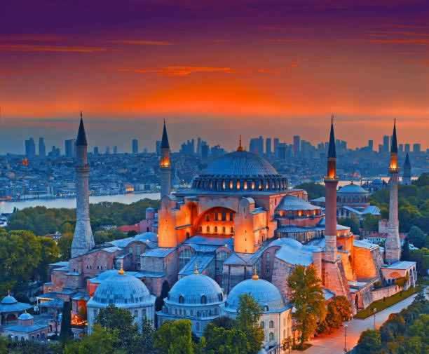کالیفرنیا سیتی در استانبول