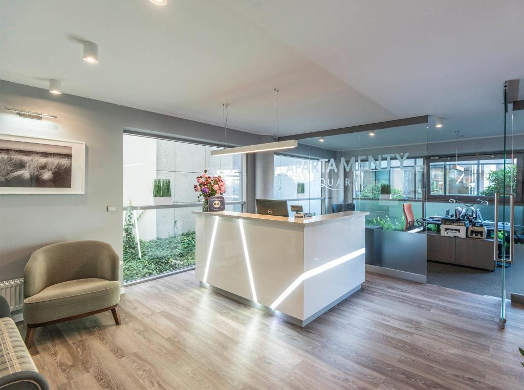 Apartamenty Aquarius z basenem - 16