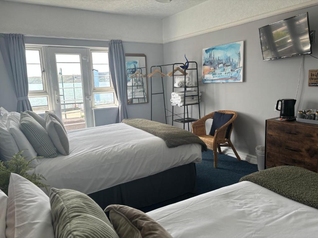 The Yacht Inn - Camera Tripla Con Vista Mare