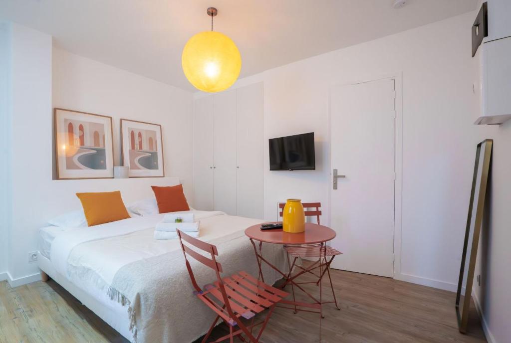Studio neuf Paris 3eme Metro Etienne Marcel