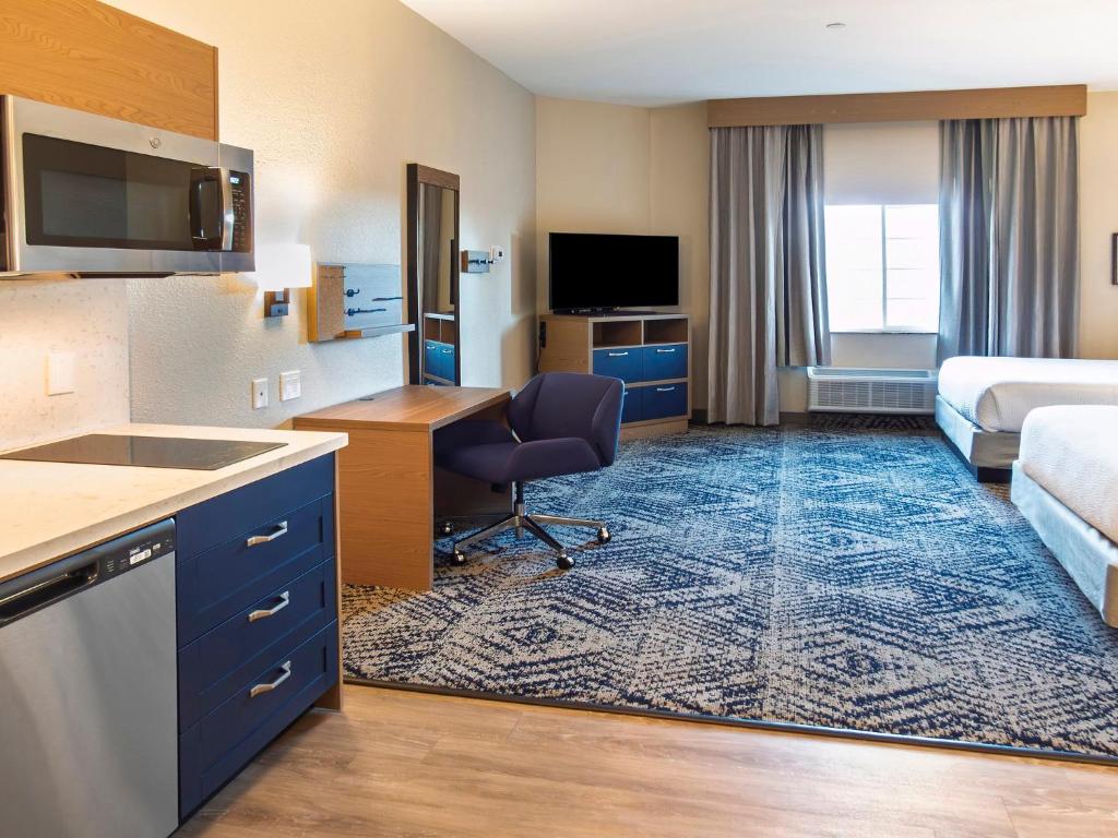 Candlewood Suites Avondale-New Orleans by IHG - Queen Room - Mobility Access/Hearing Accessible