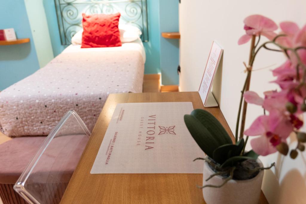 Vittoria Guest House Salerno - 6