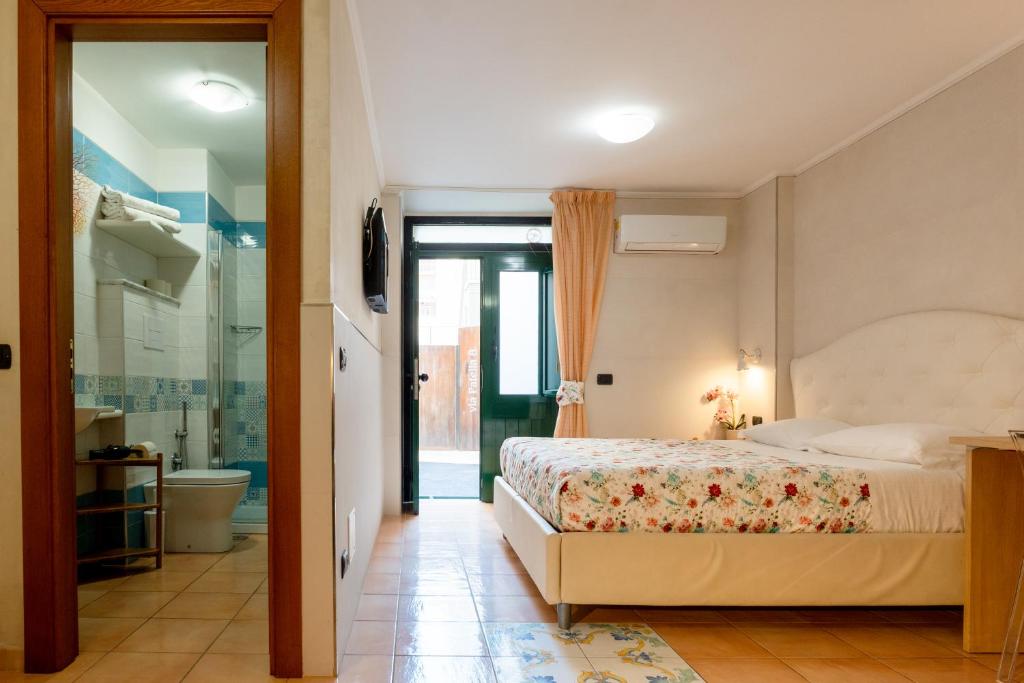 Vittoria Guest House Salerno - Double Room