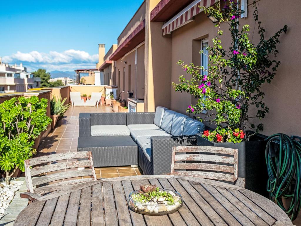 Apartment El Pinillo by Interhome