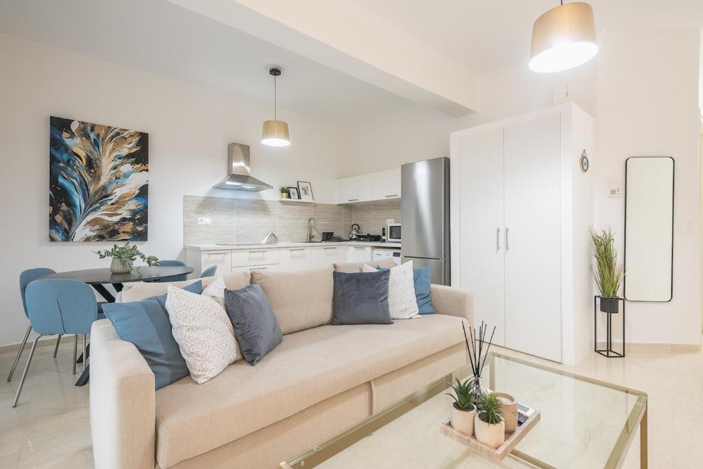 Designer apartment at Thissio-Acropolis