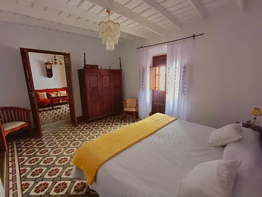 Benafique La casa del Ciprés - refugio de calma en la Sierra de Aracena - Deluxe King Suite