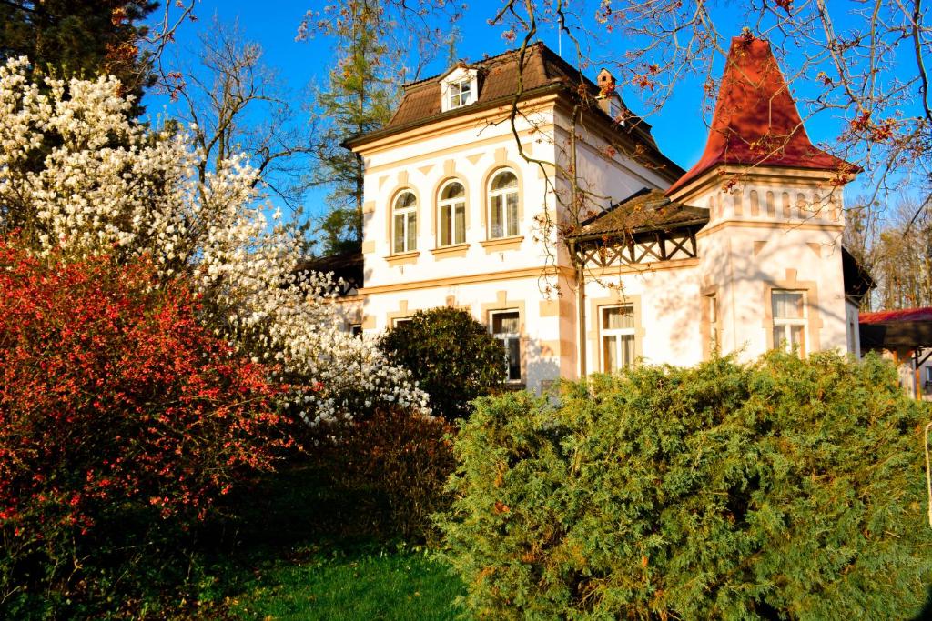 Zahrada ubytování Hotel Zámeček na Čeladné