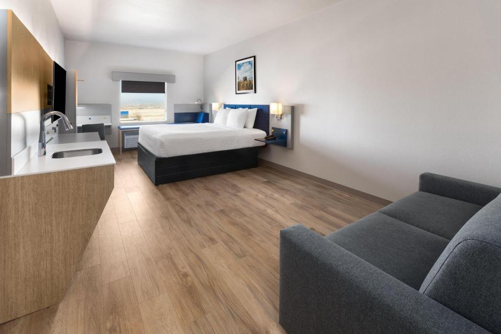 Microtel Inn & Suites by Wyndham Tooele - Kingsuite Met Bank - Niet-roken