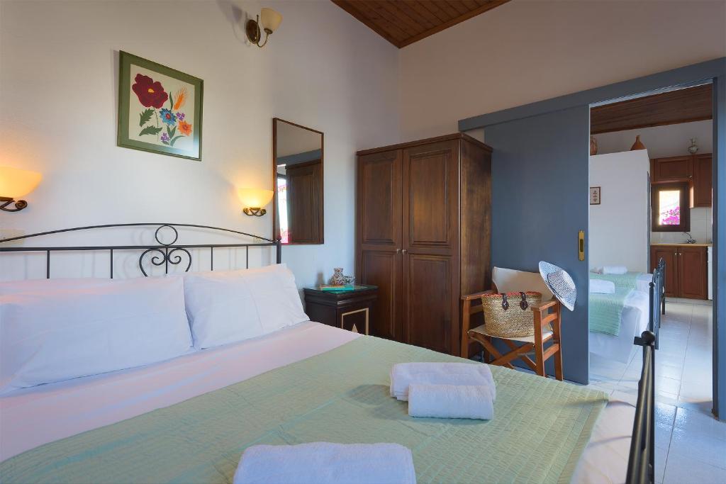 Erato Apartments - 17