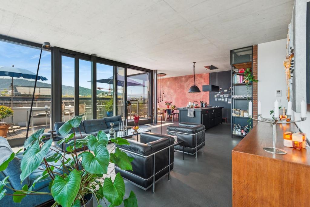 Luxury Penthouse - 360 attic apartment