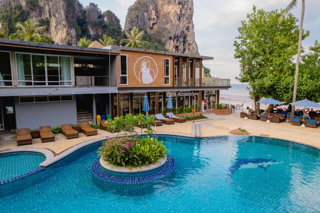 Sand Sea Resort Railay Beach - Housity