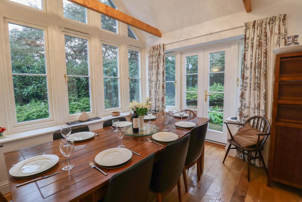 9 Church Farm Rise 4