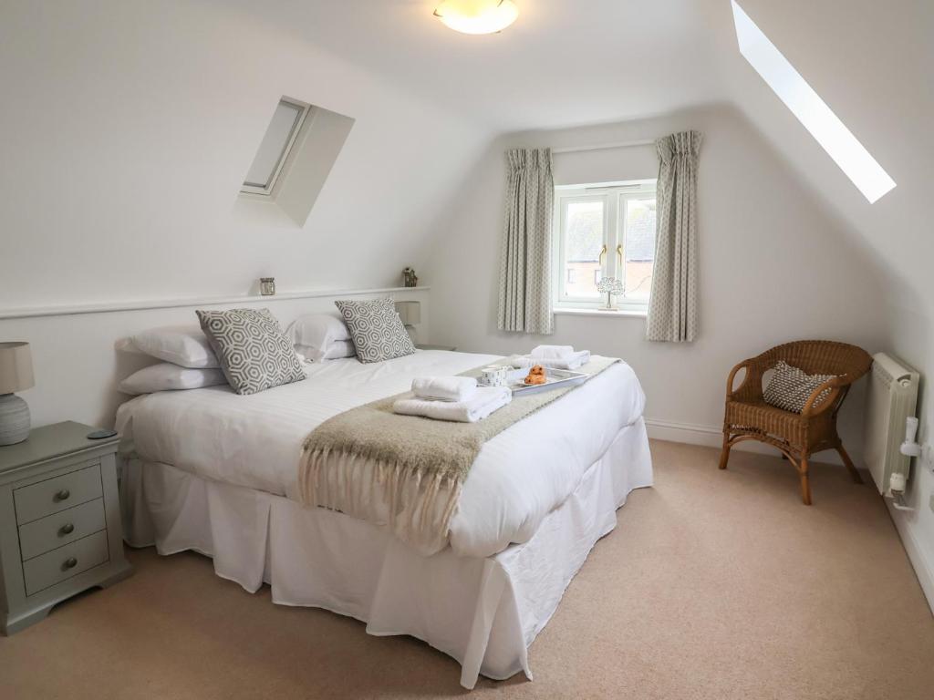 9 Church Farm Rise 2