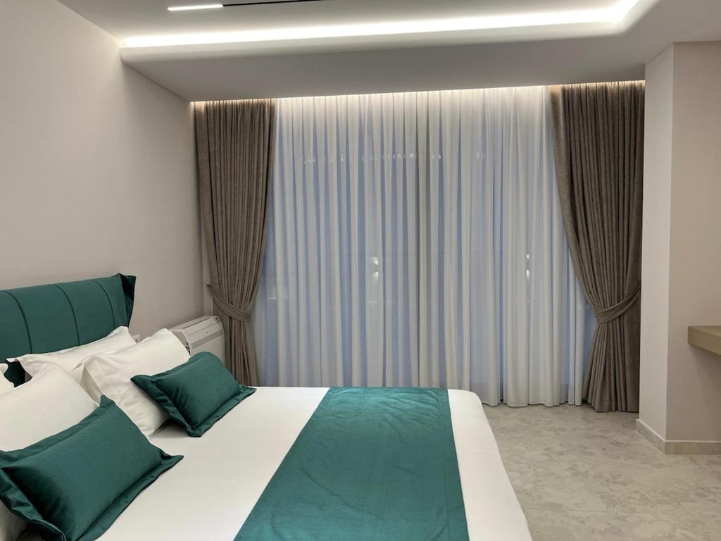 Adria Loft
