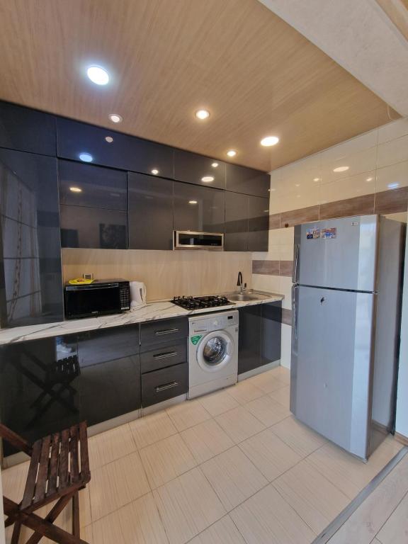 لابی و فضای عمومی Central Cozy Apartment - Nizami Street, Baku - تصویر ۵