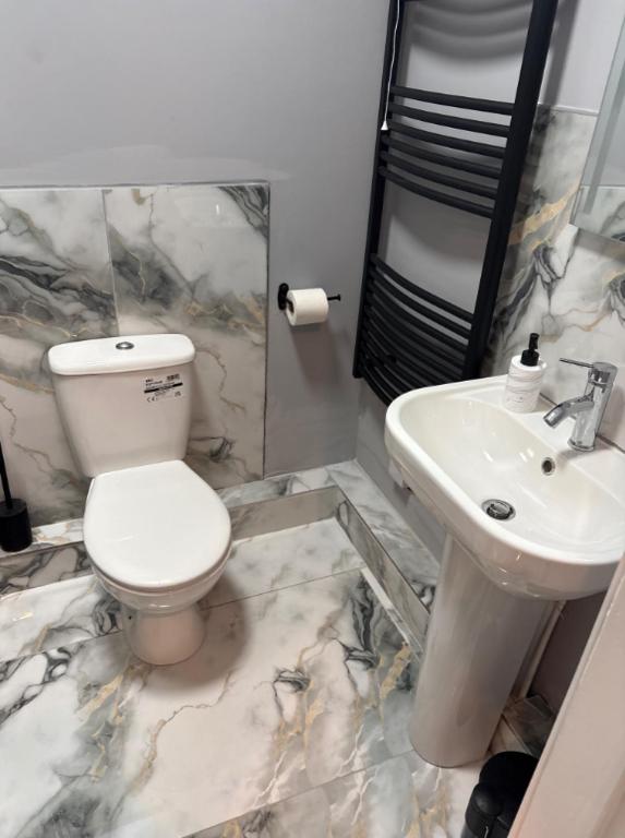 The Norwich Hideaway - Private Hot Tub photo