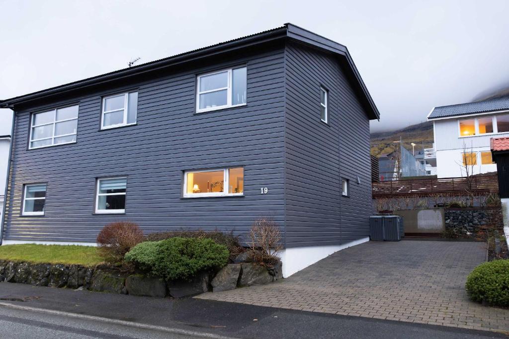 Bright Hillside House with Views
