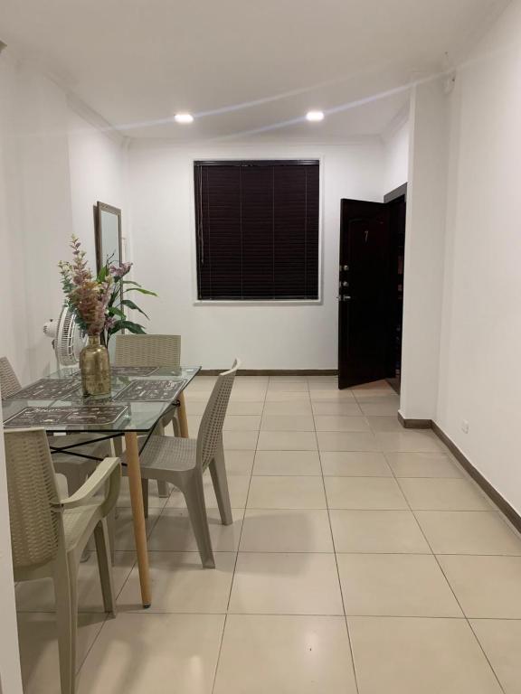 Los Soles Suite Mall del Sol Guayaquil Airport