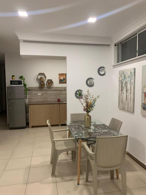 Los Soles Suite Mall del Sol Guayaquil Airport