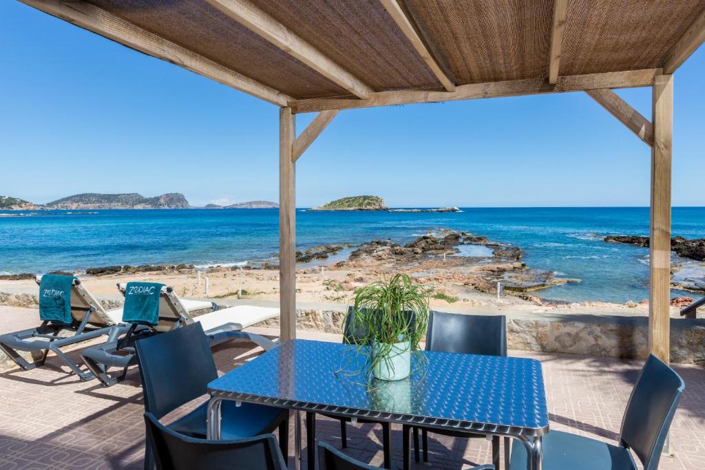 Zodiac Apartments, Es Canar – Precios actualizados 2023