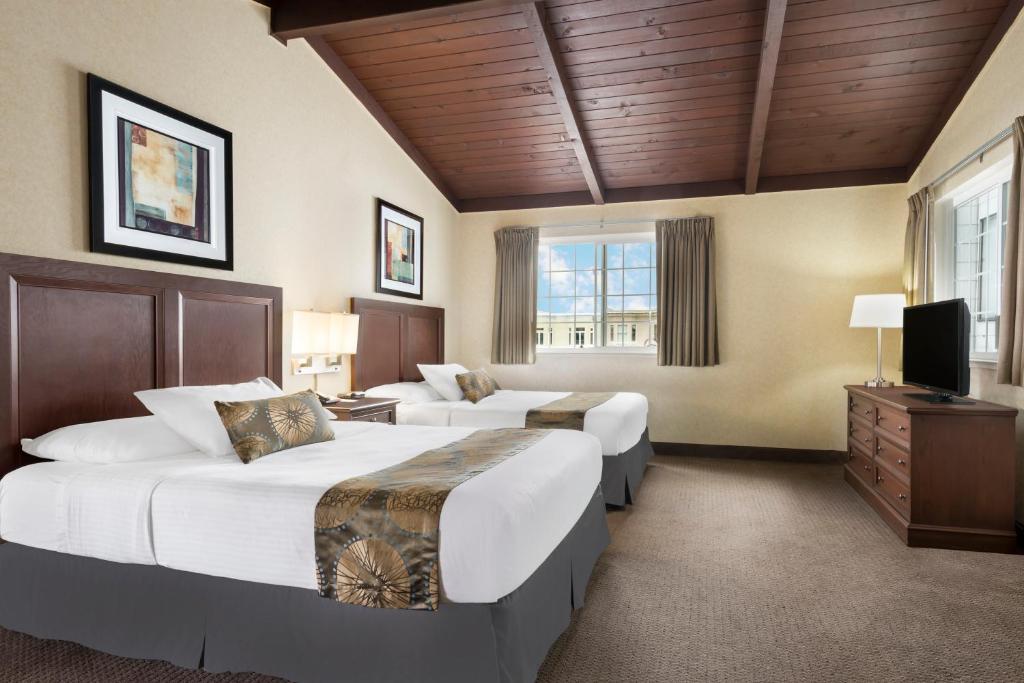 Travelodge by Wyndham San Francisco Bay - 