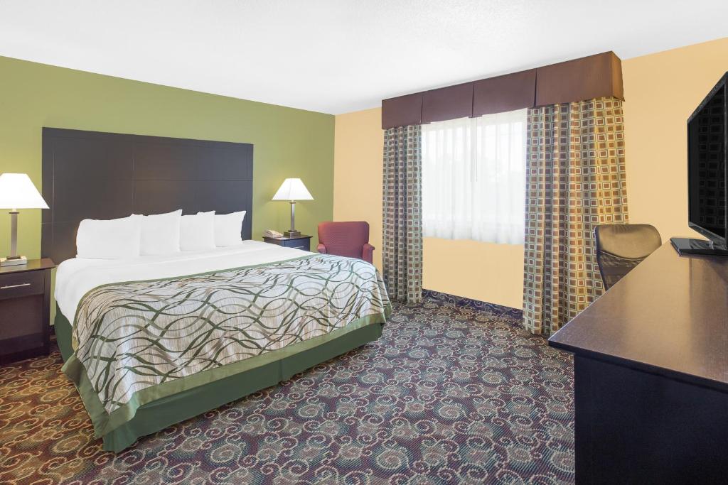 Baymont by Wyndham Holland photo